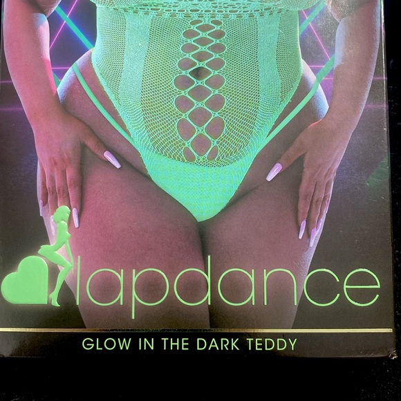 Lapdance glow in the dark cutout bodysuit with pasties, queen size - Picture 3 of 14